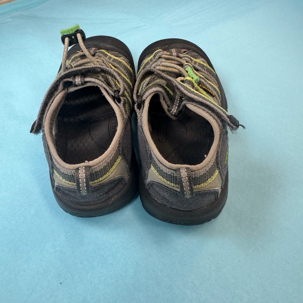 Keen Gray and Green Outdoor Sandals with Protective Toe - Picture 3 of 8